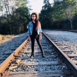 Meet your Posher, Mari